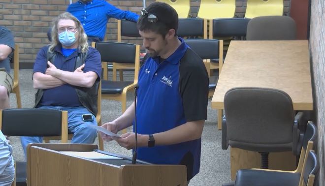 Council President Fankhauser reads letter asks for investigation